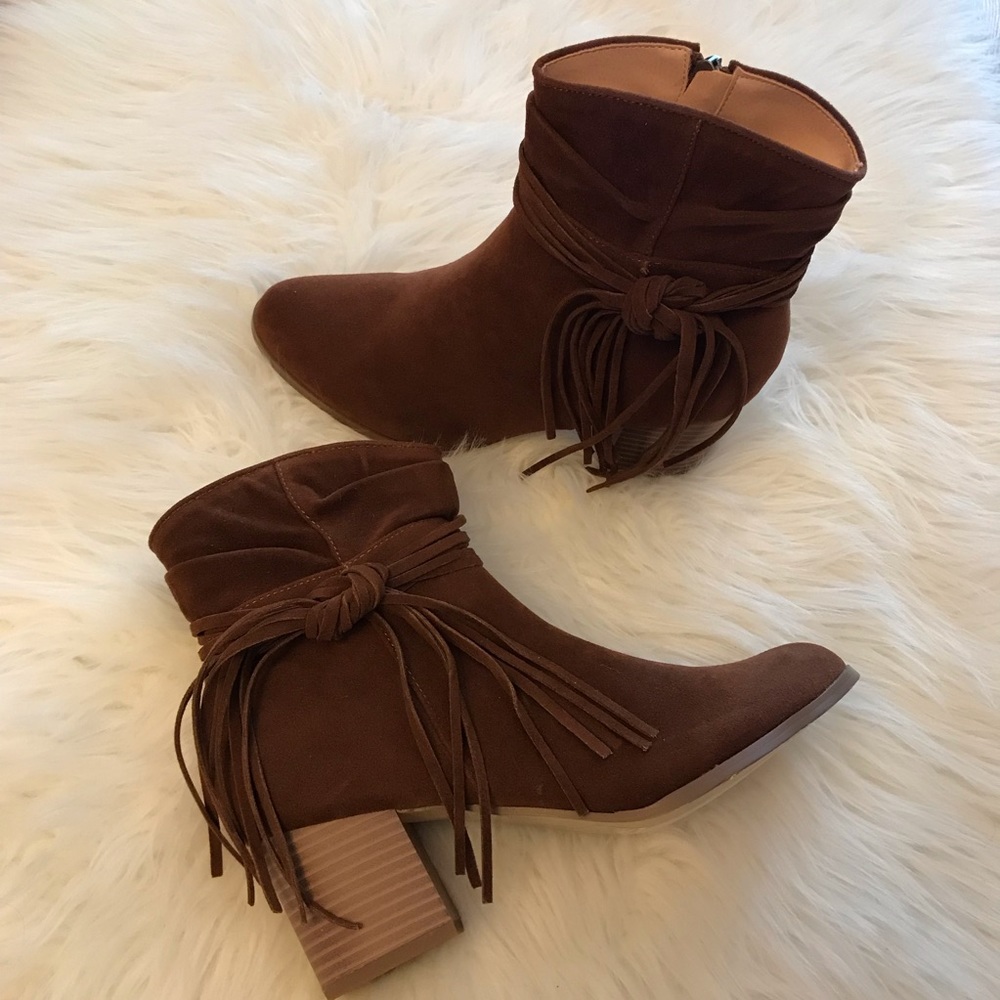 🆕 Lynn Mocha Side Bow Tassel Slouchy Boot - Picture 6 of 8